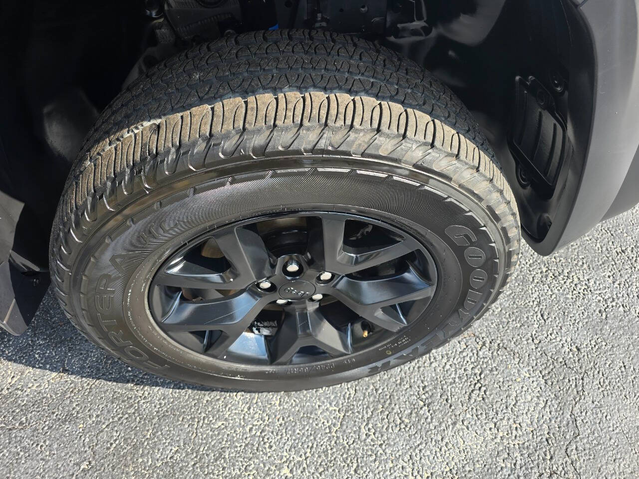 Black 2014 Jeep Cherokee Trailhawk 4x4 Trailhawk 4dr SUV 13