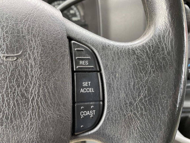 2013 Ford E-Series E-350 SD XLT