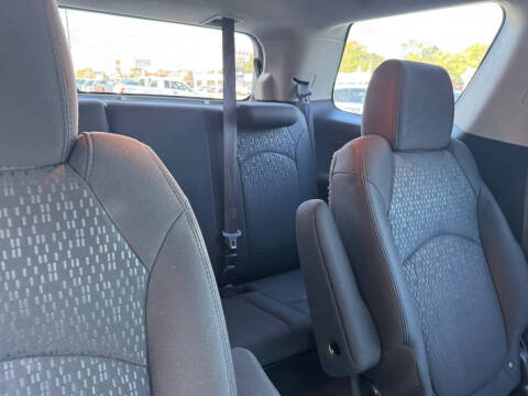 2011 GMC Acadia SLE