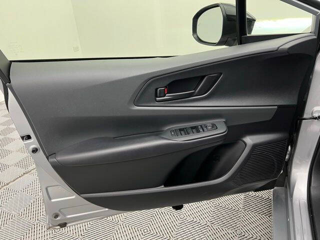 2024 Toyota Prius LE