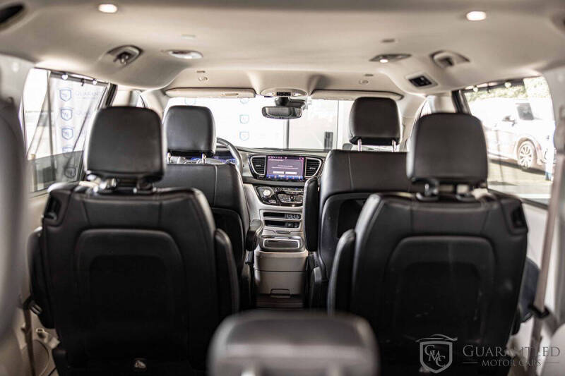 2022 Chrysler Pacifica Touring L