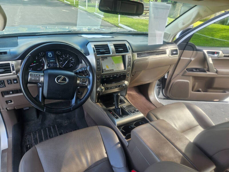 2018 Lexus GX Base photo 51