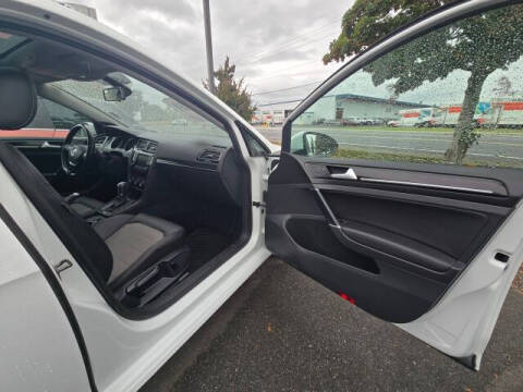 2015 Volkswagen Golf TSI SEL