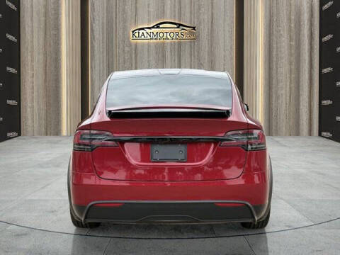 2023 Tesla Model X Standard Range