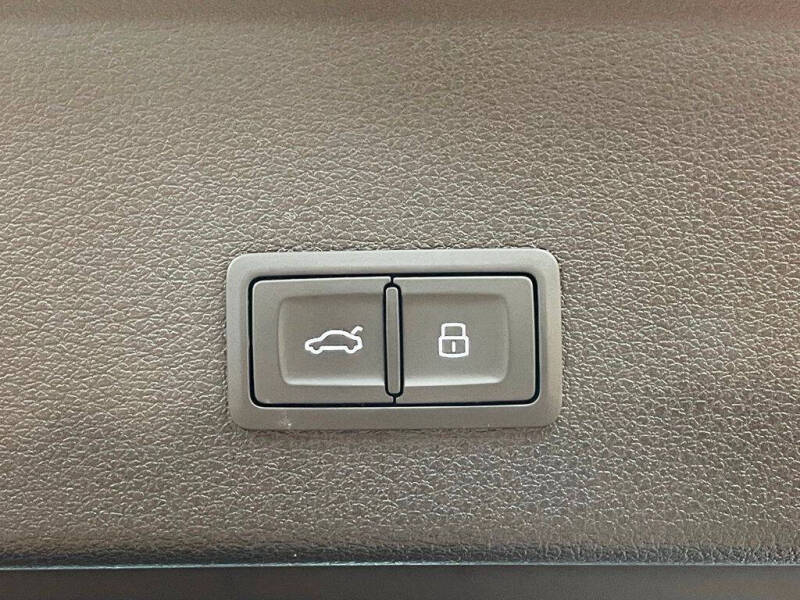 2022 Audi e-tron Sportback quattro Premium S line