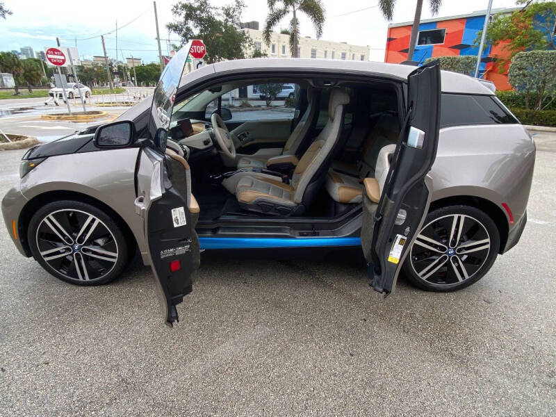 2014 BMW i3 Base photo 20