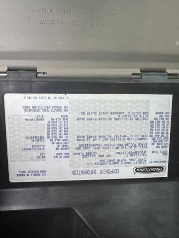 2016 Freightliner CASCADIA DAY CAB