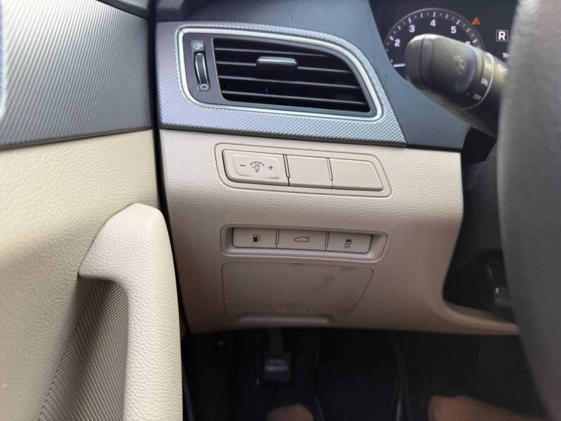 2015 Hyundai Sonata SE