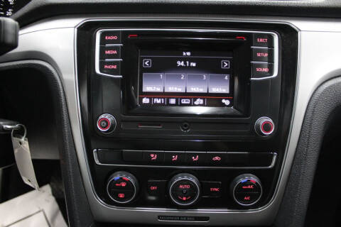 2017 Volkswagen Passat 1.8T S