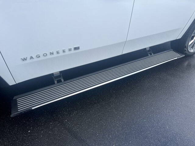 2024 Jeep Wagoneer L Series III