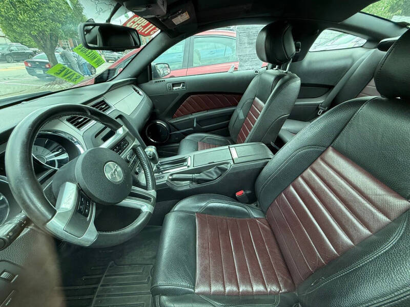 2012 Ford Mustang V6 Premium