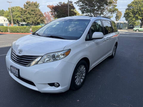 2011 Toyota Sienna