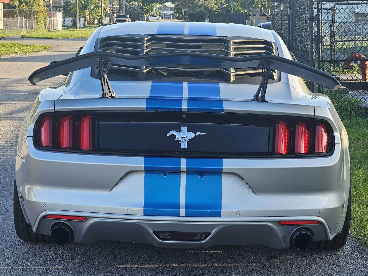 2017 FORD Mustang Coupe - $17,105