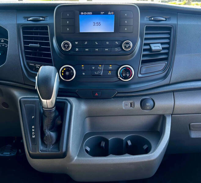 2024 Ford Transit 250