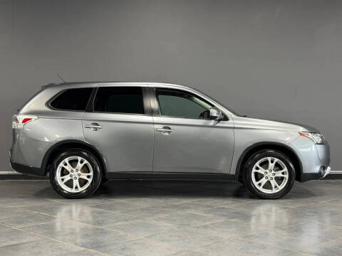 2015 Mitsubishi Outlander SE