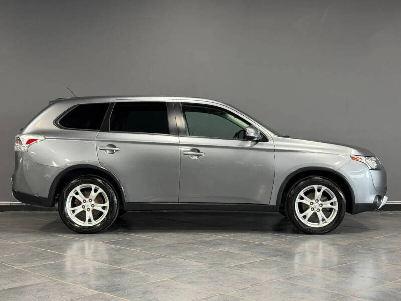 2015 Mitsubishi Outlander SE