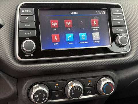 2025 Nissan Kicks Play S