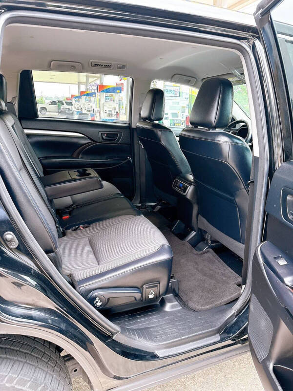 2018 Toyota Highlander LE Plus