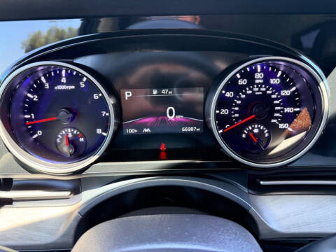 2023 Kia Carnival EX