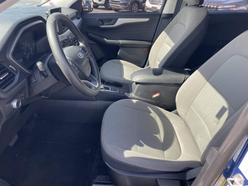 2022 Ford Escape S