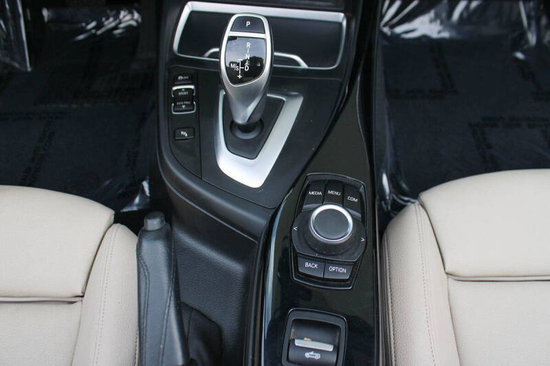 2020 BMW 2 Series 230i xDrive