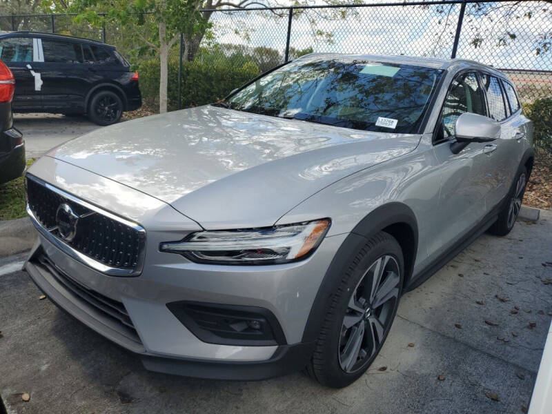 New 2024 Volvo V60 Cross Country For Sale