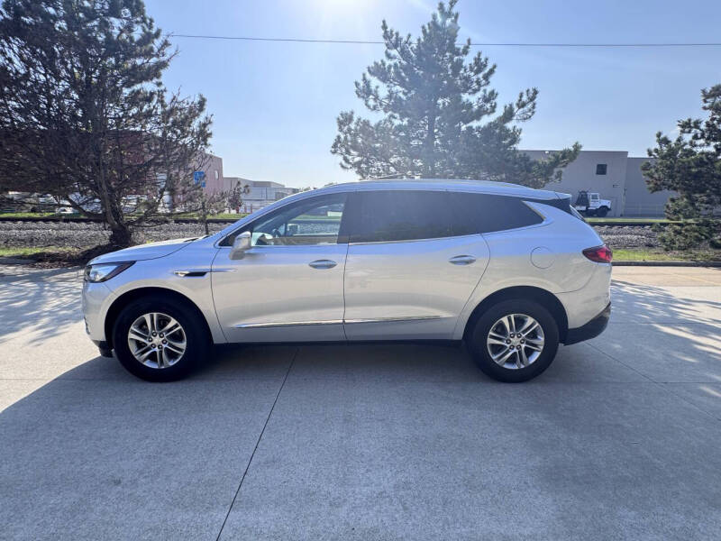 2020 Buick Enclave Essence
