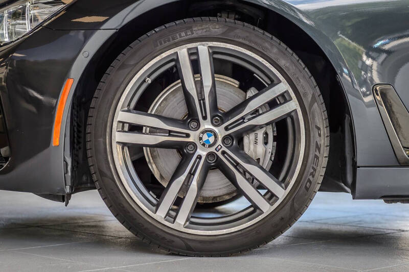 2019 BMW 7 Series 740i