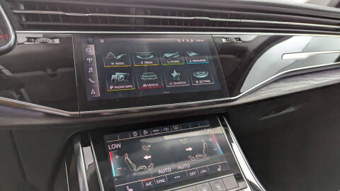 2022 Audi Q8 quattro Premium 55 TFSI
