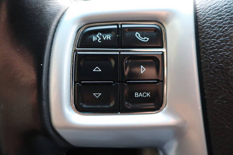 2013 Chrysler Town and Country Touring