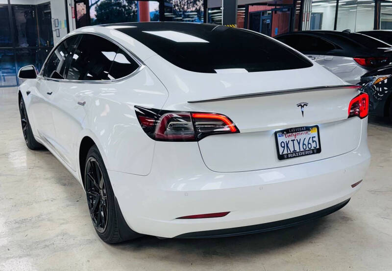 2018 Tesla Model 3 Long Range