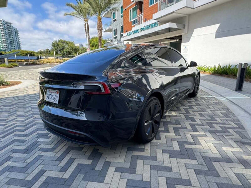 2025 Tesla Model 3 Long Range