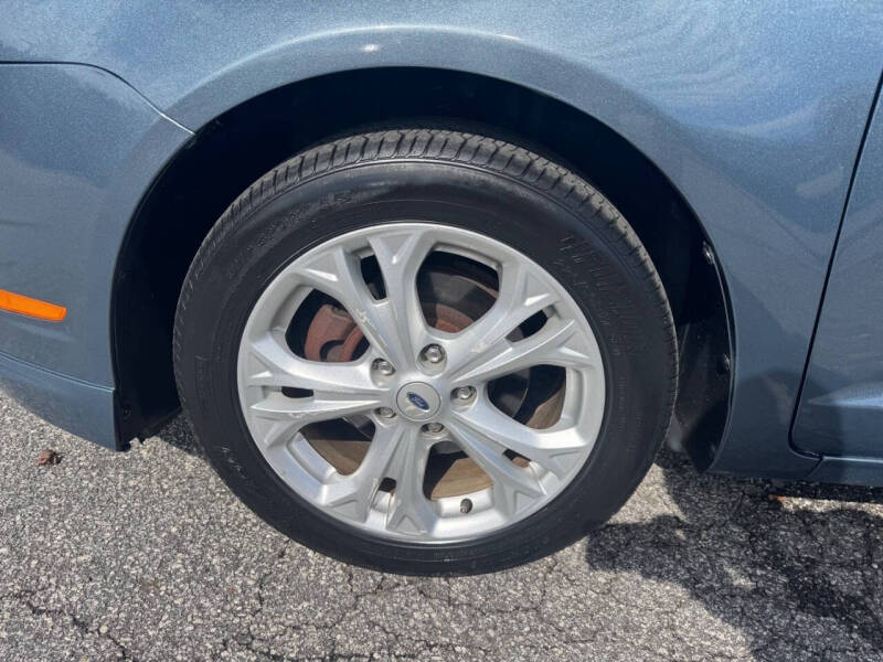 2012 Ford Fusion SE
