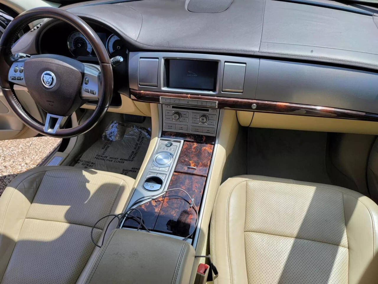 2011 Jaguar XF for sale at AUTHE VENTURES AUTO in Red Oak, TX