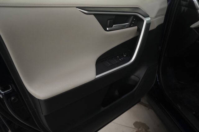 2020 Toyota RAV4 Limited