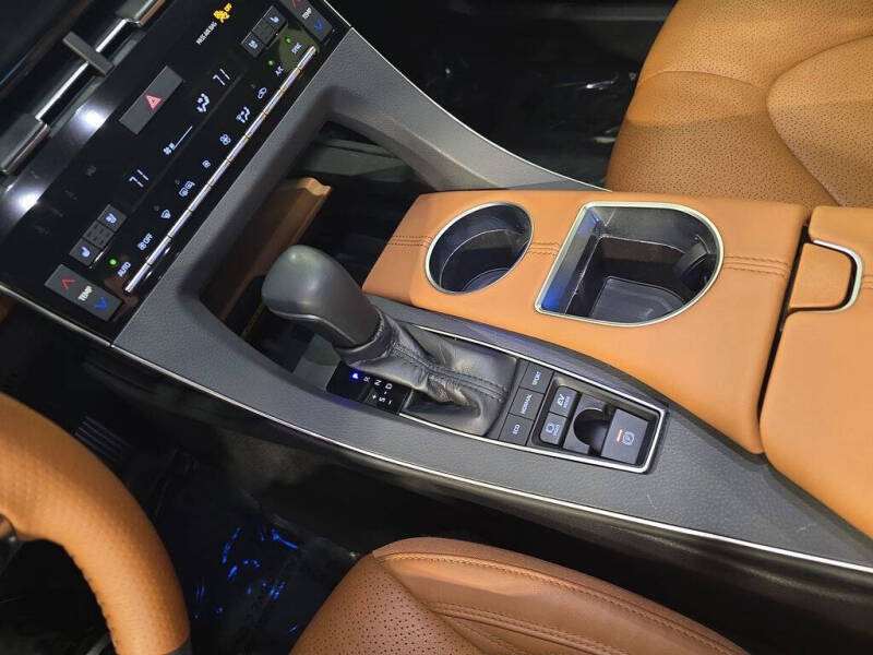 2020 Toyota Avalon Hybrid Limited