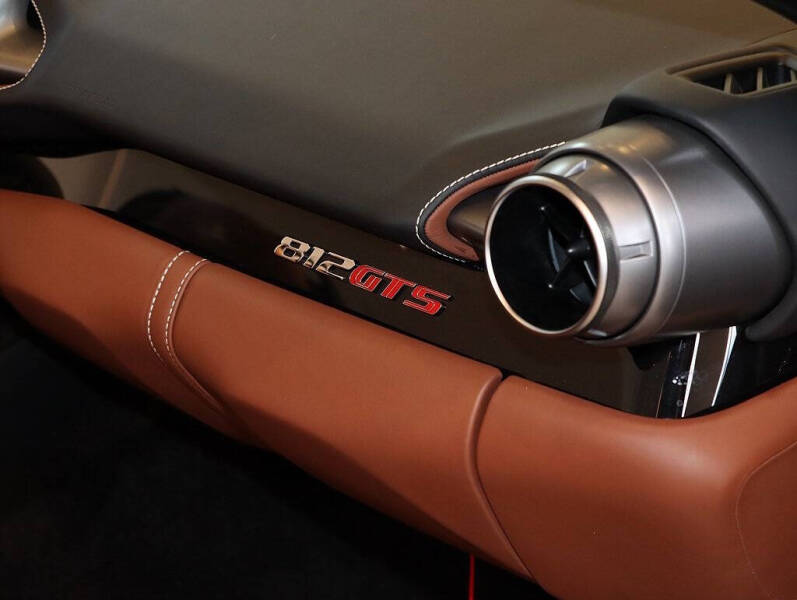 2021 Ferrari 812 GTS