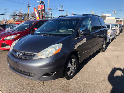 2006 Toyota Sienna for sale at BIG C MOTORS in Linden NJ