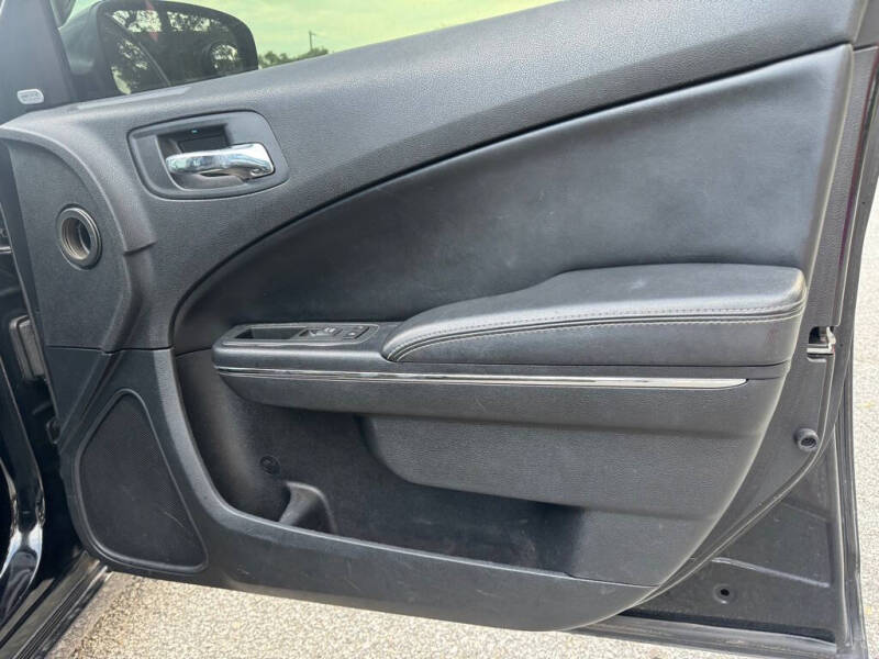 2013 Dodge Charger SXT