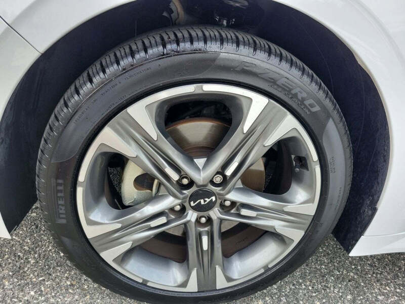 2023 Kia K5 EX