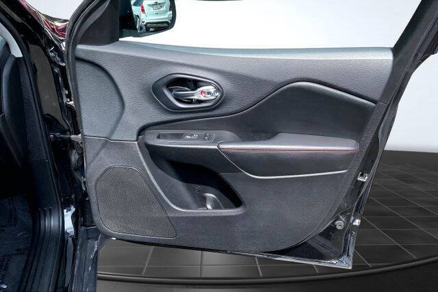 2019 Jeep Cherokee Trailhawk