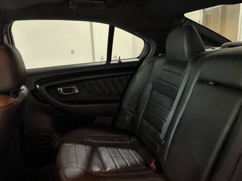2016 Ford Taurus SHO