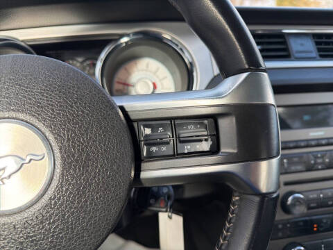 2010 Ford Mustang V6