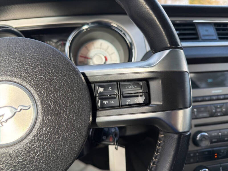 2010 Ford Mustang V6