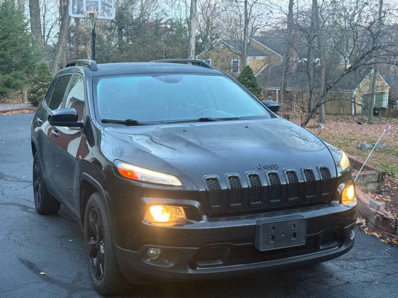 2016 Jeep Cherokee High Altitude photo 2