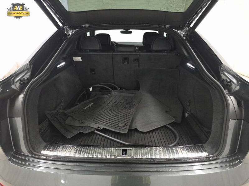 2024 Audi Q8 Sportback e-tron quattro Premium Plus S line