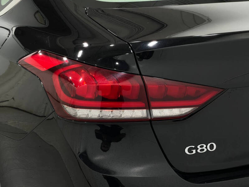 2017 Genesis G80