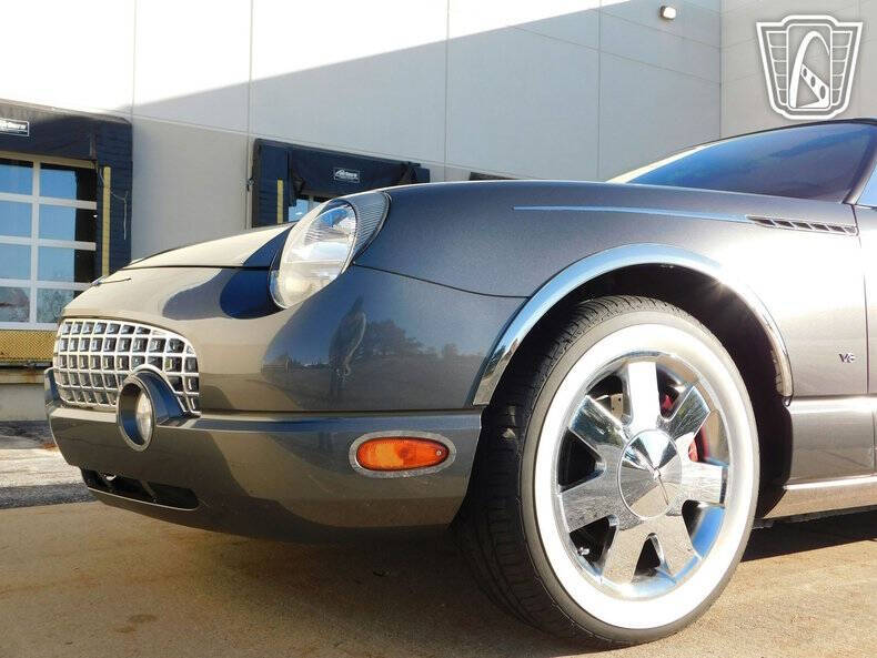 2003 Ford Thunderbird