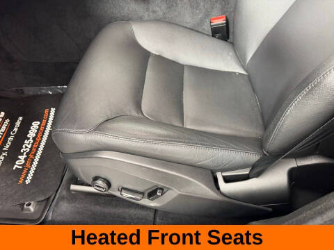 2024 Volvo XC60 B5 Core Dark Theme