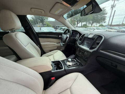 2018 Chrysler 300